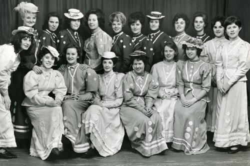 TLAMS-1964-10-27-Oklahoma-Female-Cast-Me